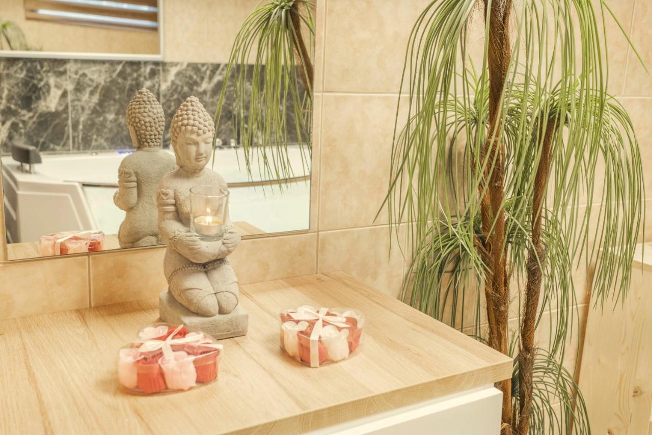 Wellness Studio! Finnish Sauna, Whirlpool, Gym & More! Apartmán